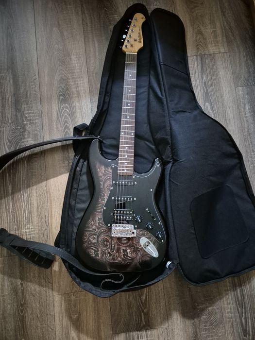 Chitara electrica Harley Benton ST-70 Black Paisley