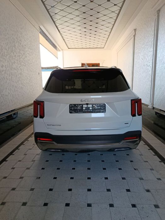 Kia SORENTO 2025! 2.5 MPI Atmosferni mator. Holati ideal