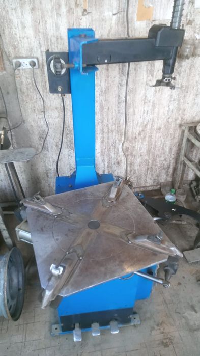 Шиномонтажный станок Sivik