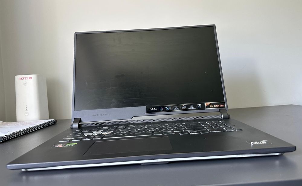 Игровой ноутбук ASUS ROG STRIX G17