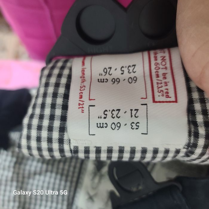 Kenguru ryukzak slingi chaqaloqlar uchun.