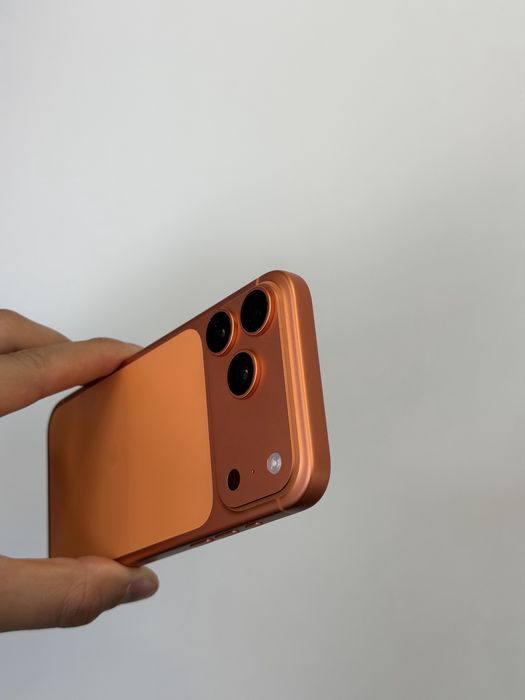 iPhone 17 PRO MAX 28 цикъла