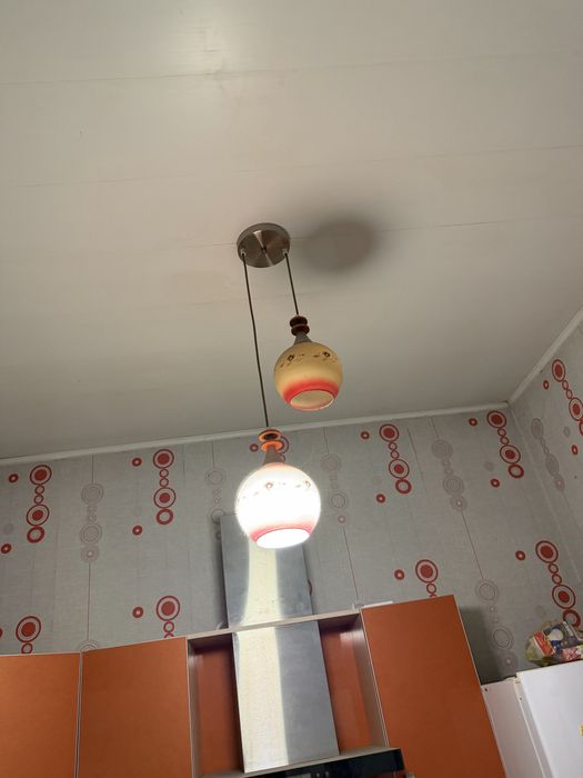 Люстры, две штуки, вместе за 5000 тг