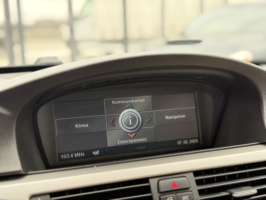 BMW 320 D* 2007г* АВТОМАТИК* Кожа* НАВИ* Топ Състояние*