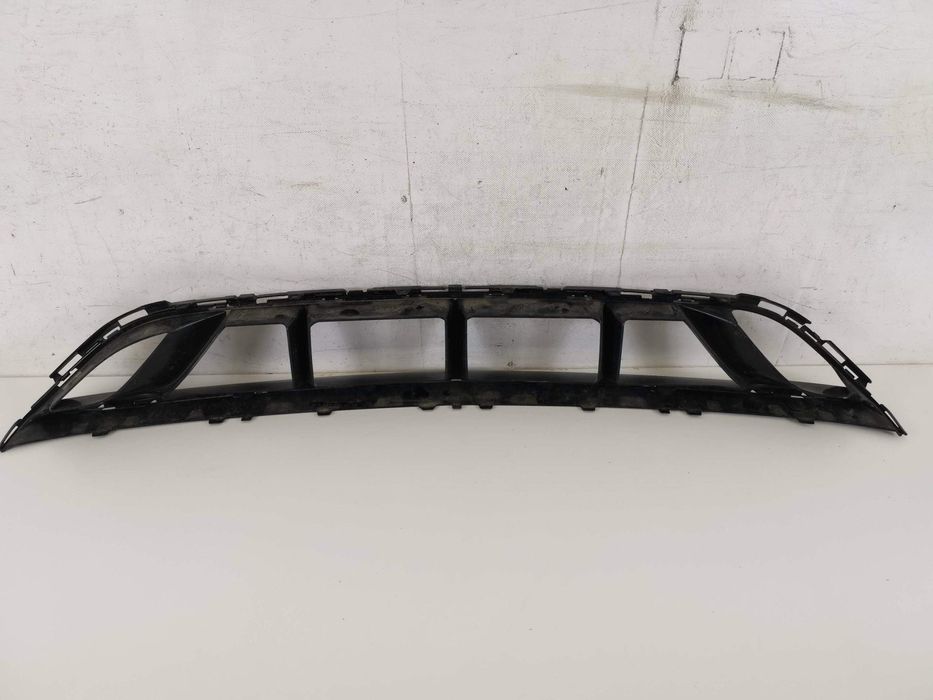 Долна решетка на предна броня Мерцедес-Бенц С-Клас / Mercedes-Benz S-C