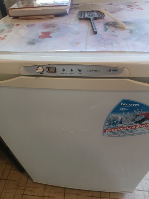 Продам морозилку б.у