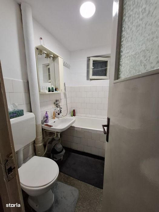 Marasesti-Apartament de 2 camere decomandat, mobilat