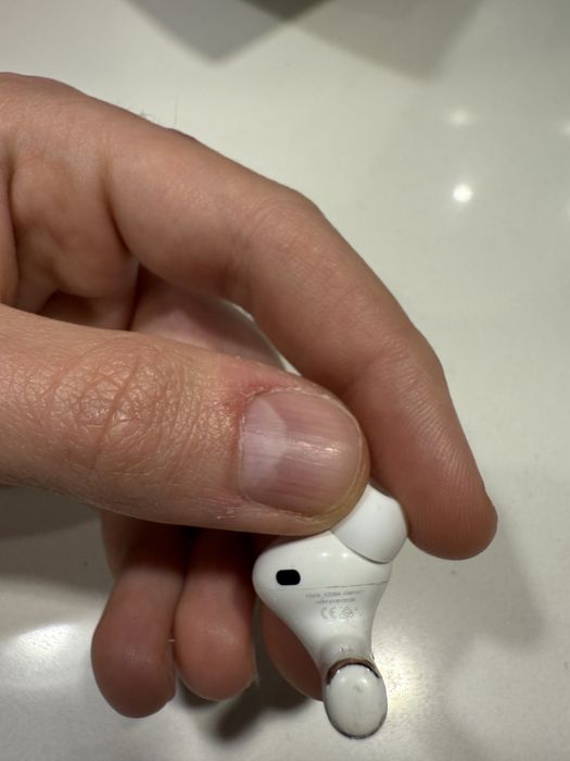 Apple Airpods Pro слушалки