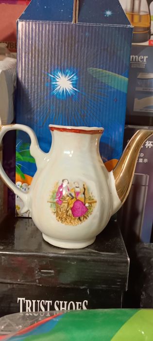 Сервизы и наборы, кофейные и чайныеновые