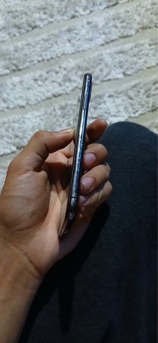 Iphone x 64 gb sotiladi
