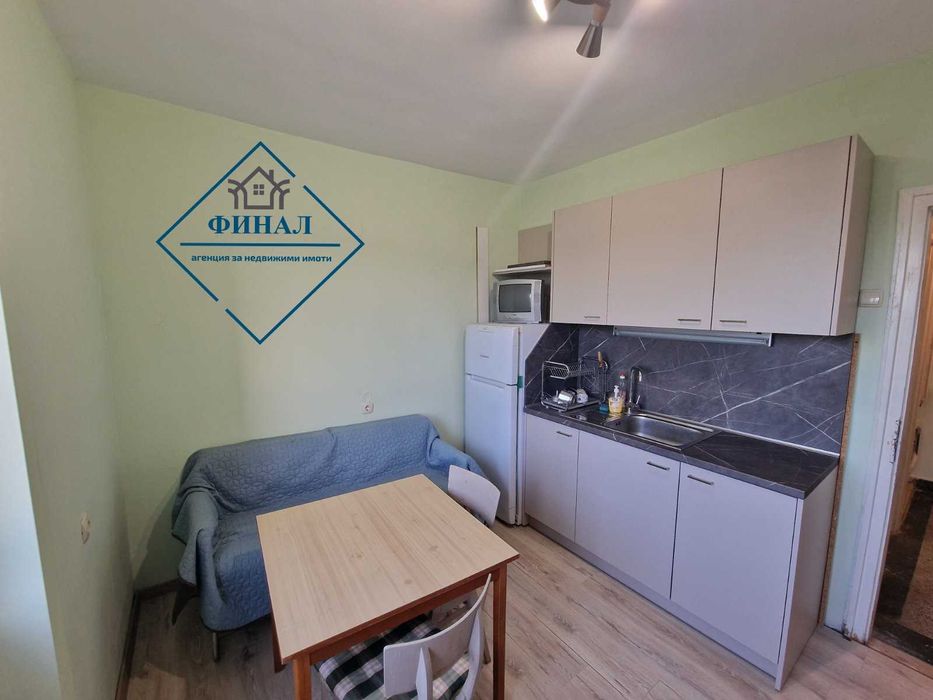 Продава се Четиристаен апартамент в Шумен, Център - 100 кв.м за 1326 €/кв.м - Снимка #3