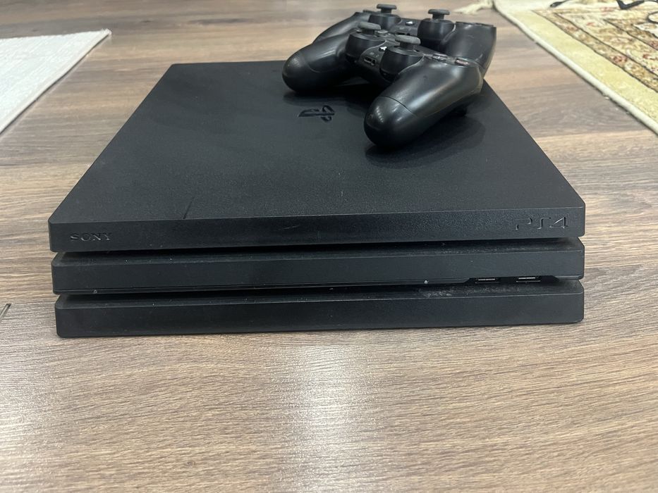 Sony PlayStation 4 Pro 1TB
