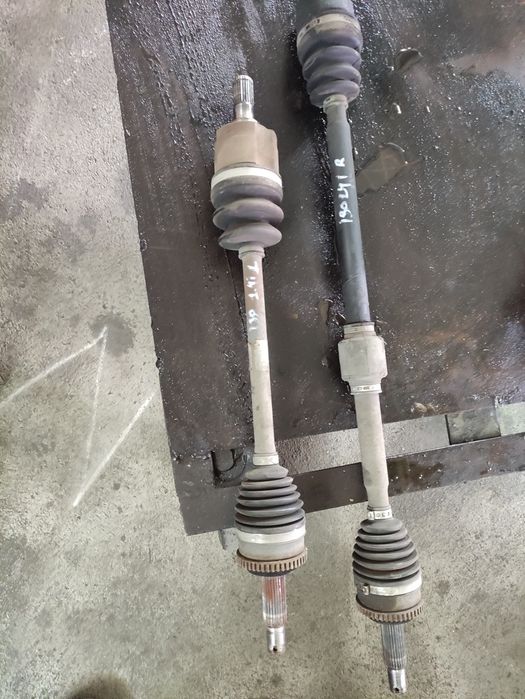 Полуоски за Hyundai i30 1.4i