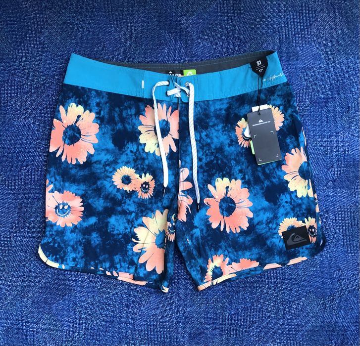 Quiksilver Highline Sprayed Daisy 17" BoardShorts ОРИГИНАЛ плажни/плув