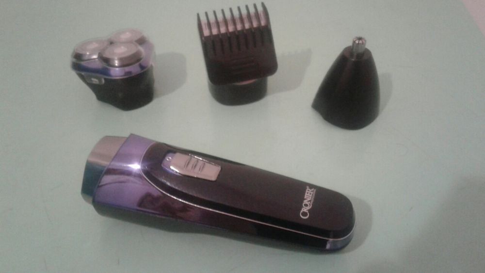 Триммер для ухода за лицом.