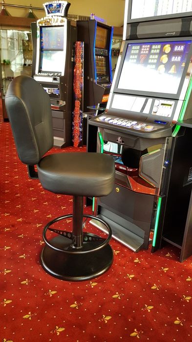 СТОЛОВЕ за казина, игрални зали, барове и др.