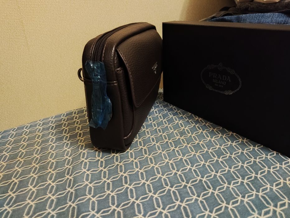 Продается новый классический мужской кошелек, барсетка