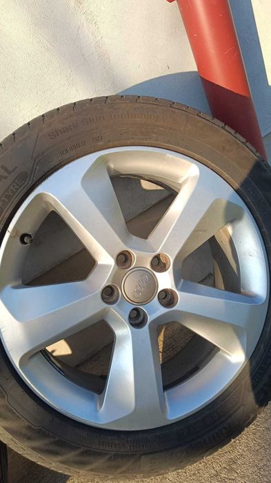 Vand 4 genti cu cauciuguri de vara