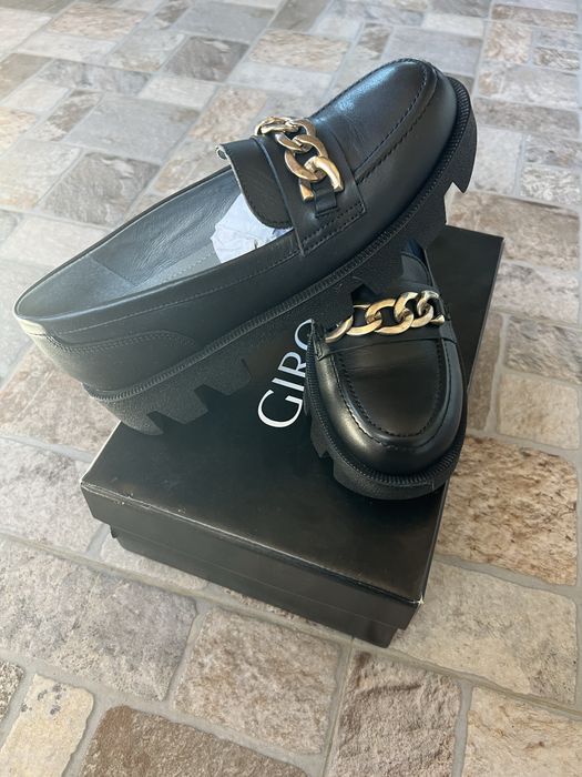 ЛОУФЪРИ-естествена кожа и хастар