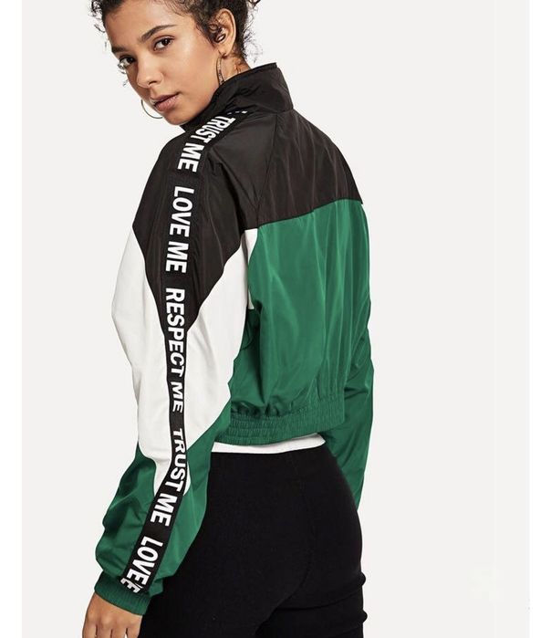 bershka ново дамско яке суичър
