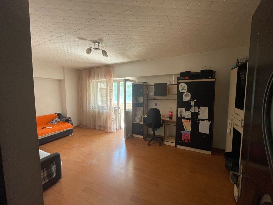 Apartament 3 camere /78 mp/ Esplanada  Nicolina/ Etaj 1