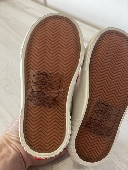 Adidasi Marvel m 23