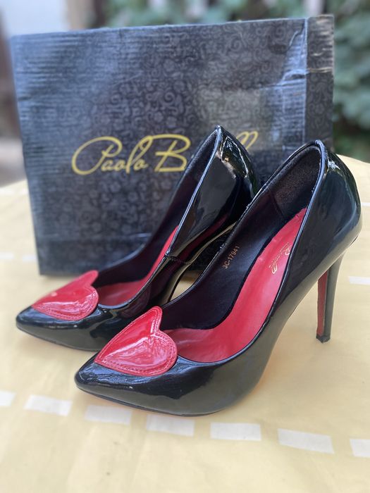 Дамски обувки с ток