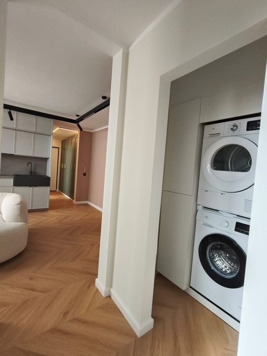 Pf Închiriez Apartament 2- 3 camere cu grădină | Zona Liceul Economic