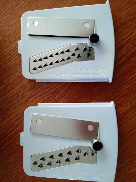 Aparat DELIMANO cu lame interschimbabile pentru feliat legume