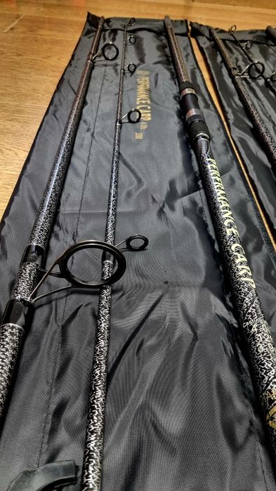 SET 4 Lansete Crap 3.90 4.0Lbs din 3 Tronsoane + 4 Mulinete FL EFB6000