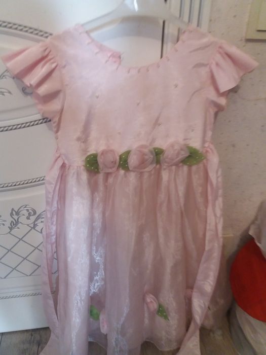 Платье прокат продажа  3000 от 3 до 9 лет