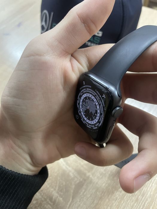 Apple Watch SE/44 arzon yaxshi