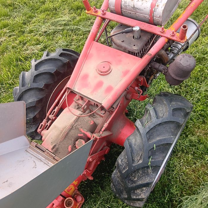 Vind motocositoare cositoare buker si laverda