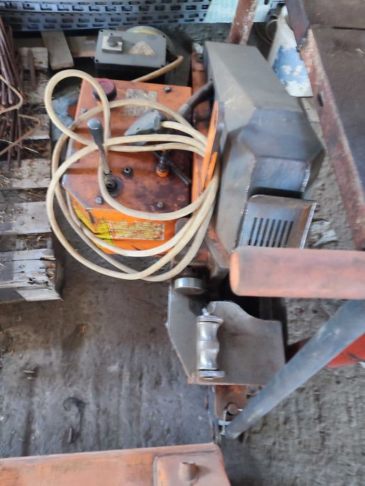 Машина за рязане на армировка