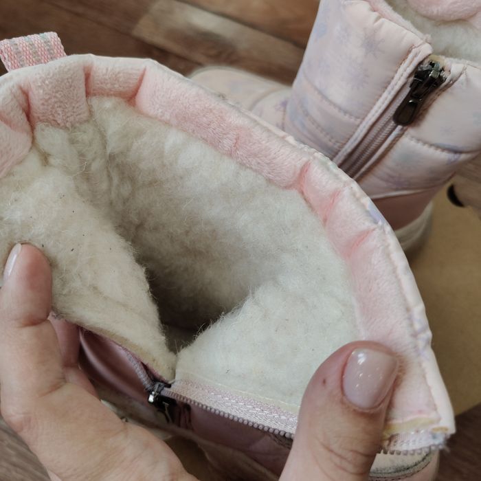 Зимние сапожки для девочки