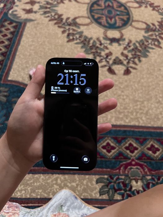 iPhone 16 Pro  в отличном состоянии
