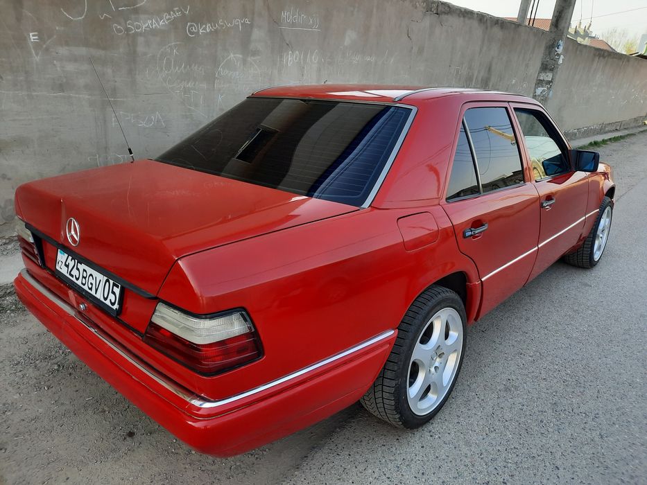 Продам машину мерседес