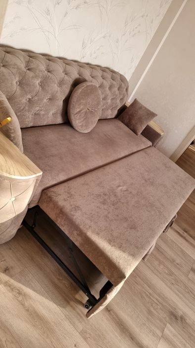 Продаются Два Дивана