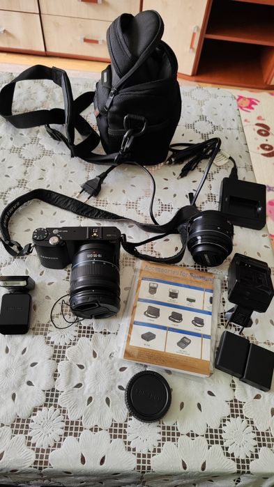 Фотоапарат Samsung NX1000