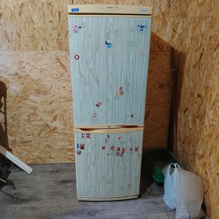 Продам холодильник