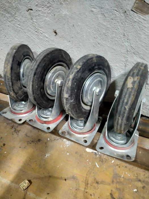 Продам колеса на тележку