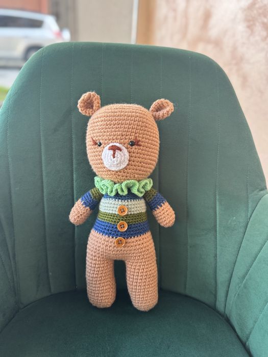 Плетена детска играчка меченце