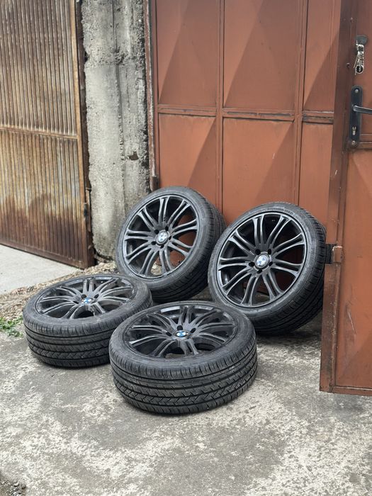 Bmw E61/60,  5 x 120, 19r Style 220 Черни джанти с гуми
