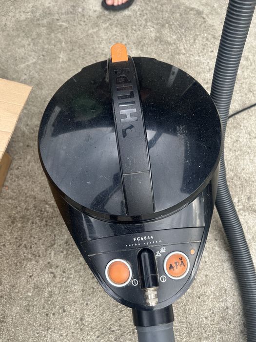 Aspirator Philips FC6844  masina de curațar turbo sistem