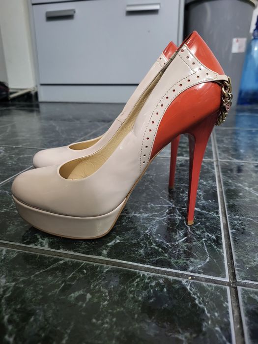 Pantofi gala nude