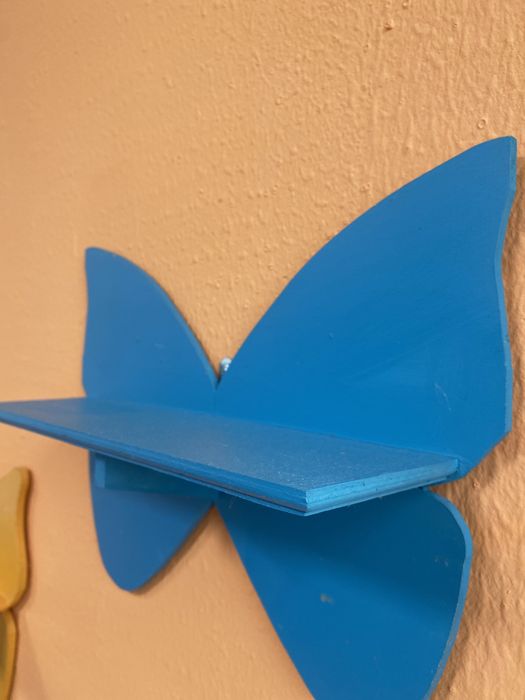 2 полочки в виде Бабочек