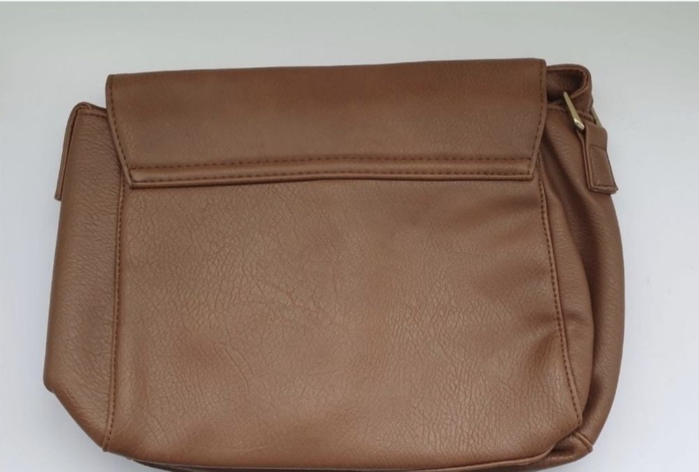 Geanta Holly Studded Avon maro