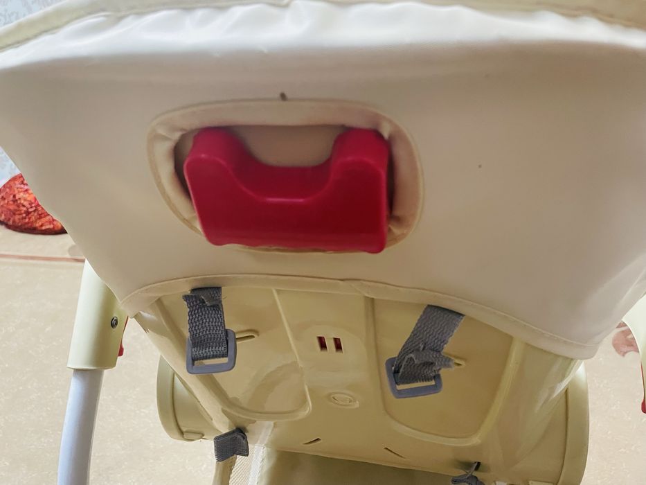 Продается стільчик для кормления