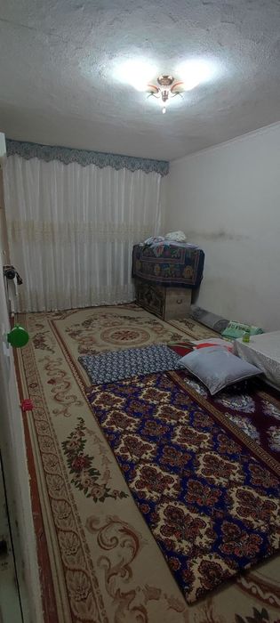 Kvartira sotiladi 1-etaj 2xona Buyuk turon may Aeroport