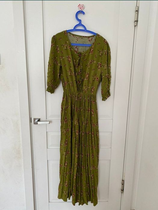 Платья продам Көйлектер сатылады